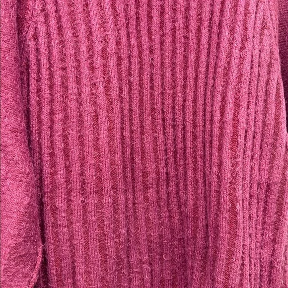 Free People Big City Oversized Chunky Knit Turtleneck Ribbed Sweater Mulberry M - Picture 3 of 6